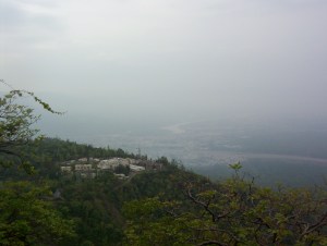 The Ganges weaves her way through Rishikesh...
